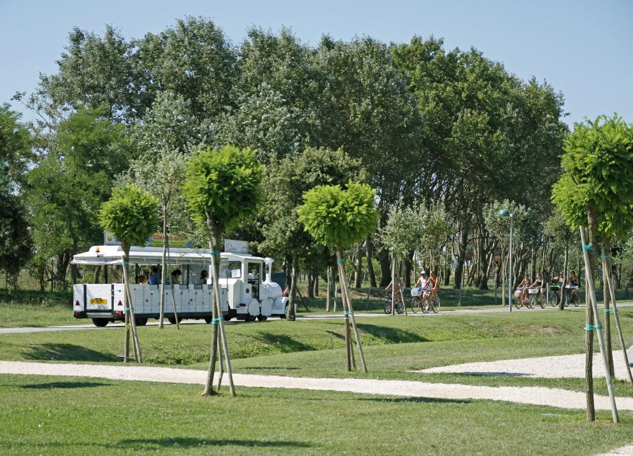 Pioppi Lido Altanea Lägenhet Caorle Exteriör bild