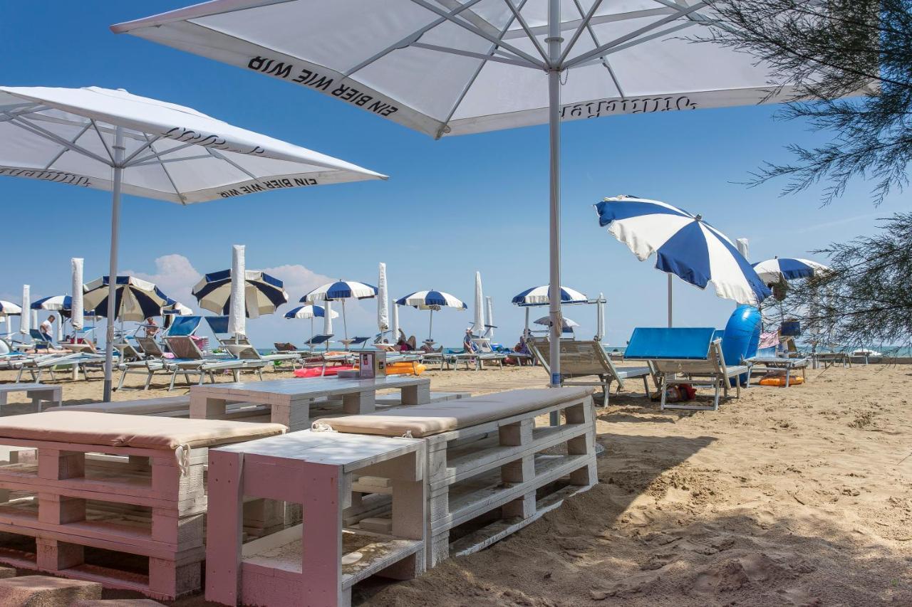 Pioppi Lido Altanea Lägenhet Caorle Exteriör bild